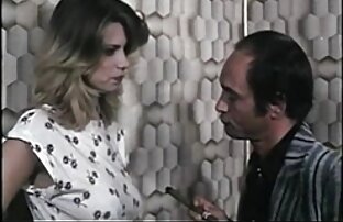 XXX Culo perfetto di film hard casalinghe slim bruna pronto ad andare