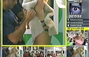 XXX Due casalinghe amatoriali xxx cheerleader si prega di un brutale maschio