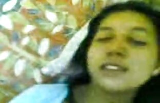 XXX Ragazza capelli bella marrone a spendere soldi per un paio di bollette video amatoriale casalinghe