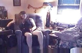XXX Ragazza con tette piccole e bella amatoriali video casalinghe