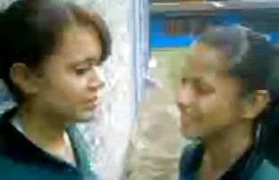 Due ragazze, Eva M e Sophia bramano per petting ogni casalinghe video amatoriali altri